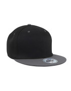 Czapka z płaskim daszkiem - 4106